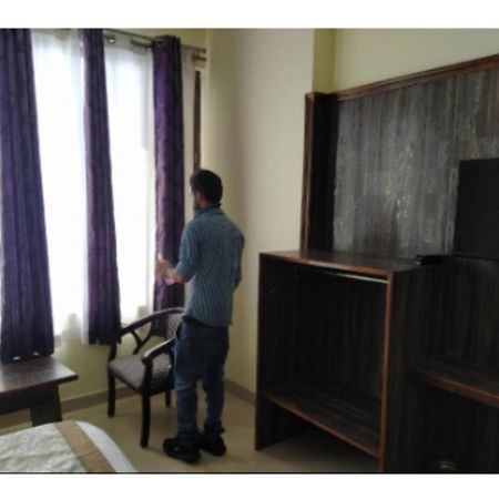 Hotel Super Mall Residency, Mussoorie Buitenkant foto