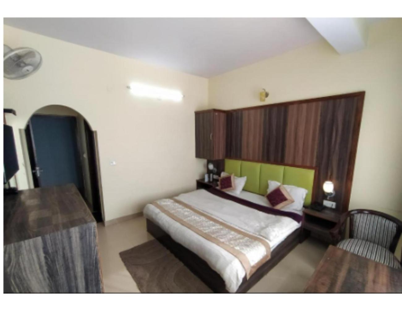 Hotel Super Mall Residency, Mussoorie Buitenkant foto